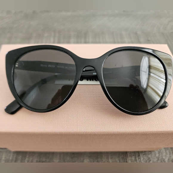 Miu Miu Black Cat-Eye Sunglasses main image 7